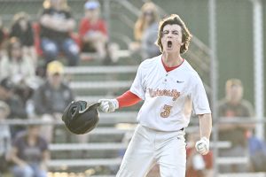 Hawks walk off Indians on Walters' hit-by-pitch